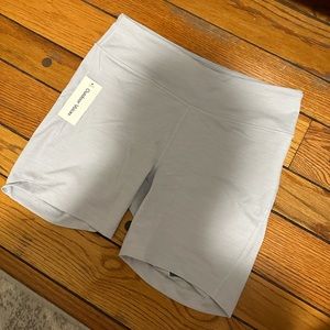 NWT Outdoor voices move free “6 short